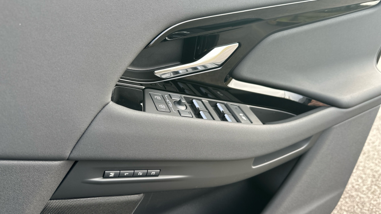 Land Rover Range Rover Evoque 2.0 D200 Edition 5dr Auto Diesel Hatchback